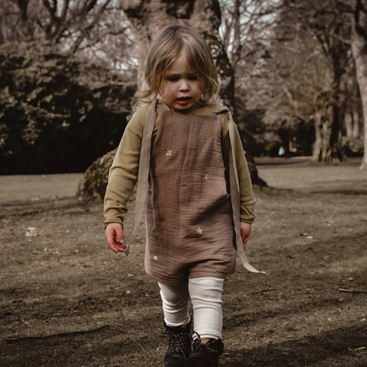 GOLD STAR KIDS SHORT DUNGAREES IN SAND