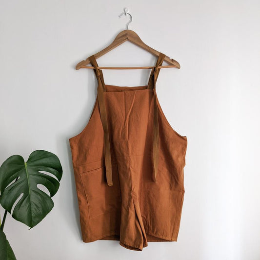 COTTON CANVAS ADULT SHORT DUNGAREES - Large Caramel